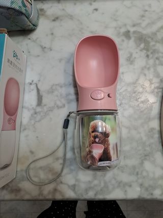 Bebedero portátil perro