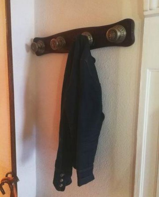 Perchero antiguo de pared