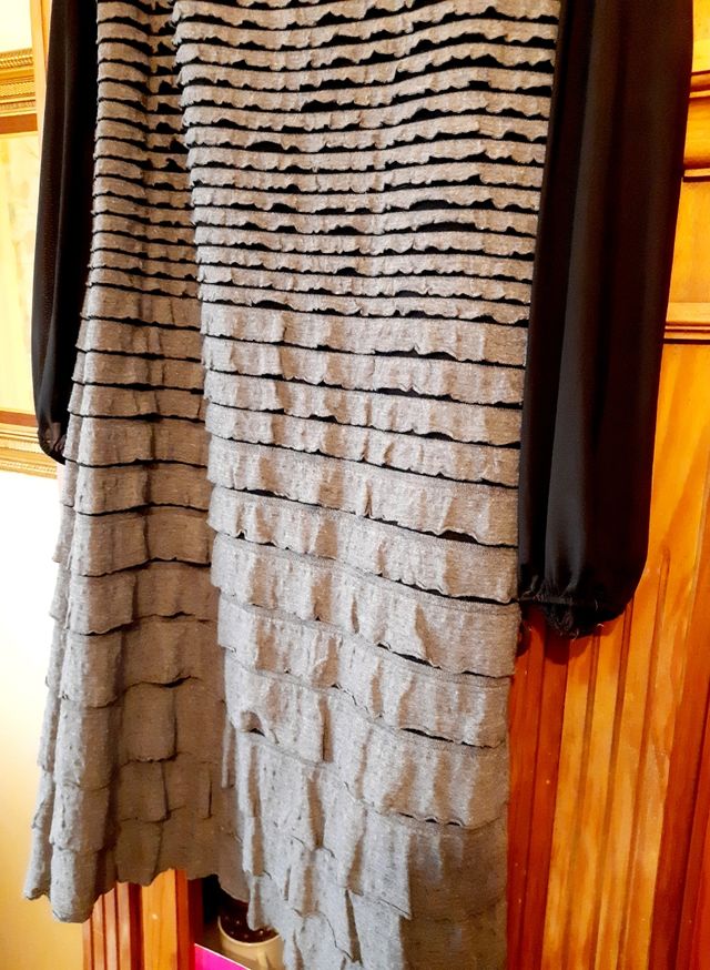💥Vestido Paca García. Talla 44. Nuevo y original