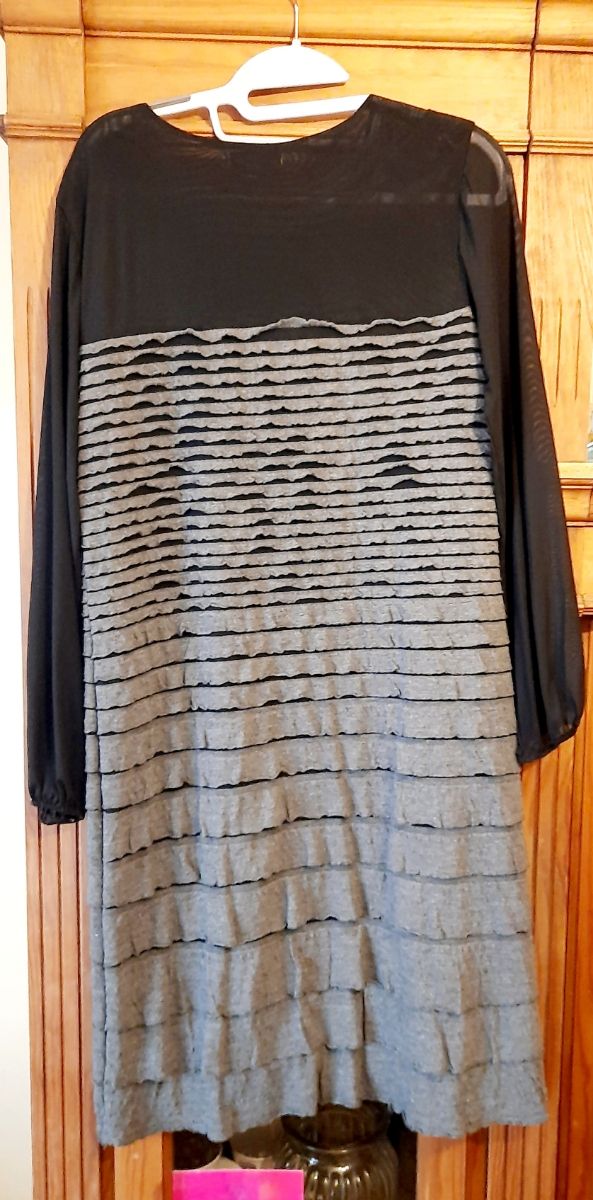 💥Vestido Paca García. Talla 44. Nuevo y original