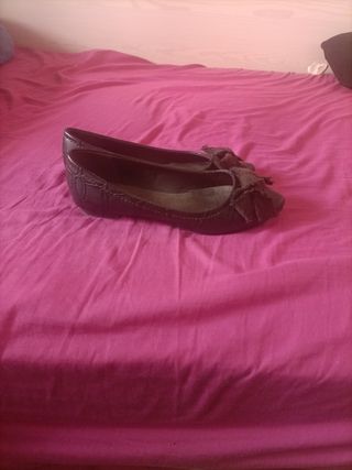 🥿Manoletina piel , marrón. terminación en punta