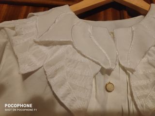 BLUSA,CAMISA T. 42 vale a  M y L. CUELLO PRECIOSOu