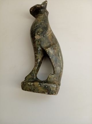 Escultura egipcia: gato