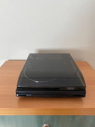 Tocadiscos kenwood con vinilos 