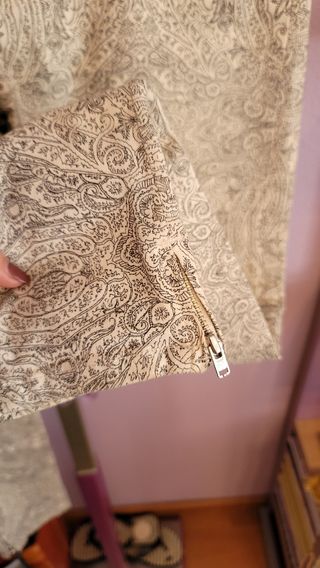Pantalon blanco estampado paisley Zara