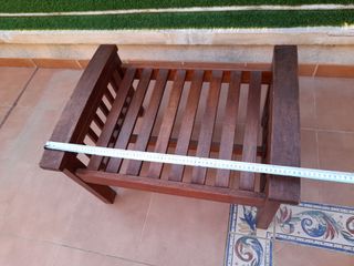 Banco de madera de Iroco