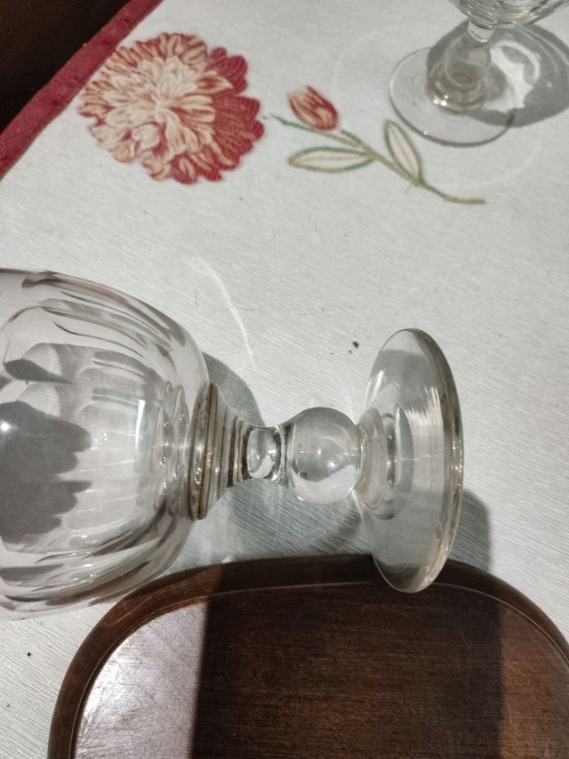 Copa gigante de cristal soplado de Gijón