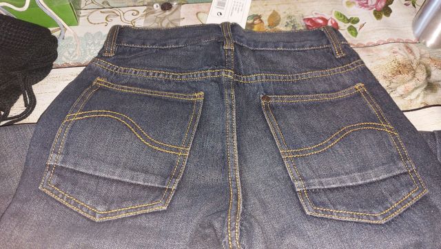 Pantalón de niño nuevo talla 10