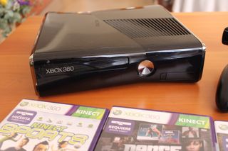 XBOX 360 KINECT