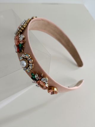 Diadema joya para fiesta.