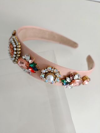 Diadema joya para fiesta.