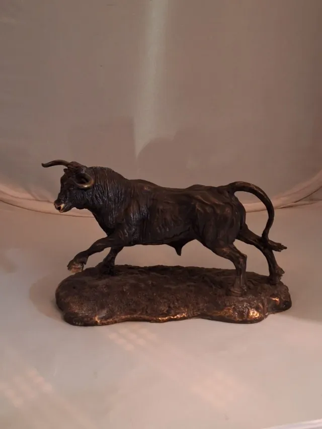 escultura toro
