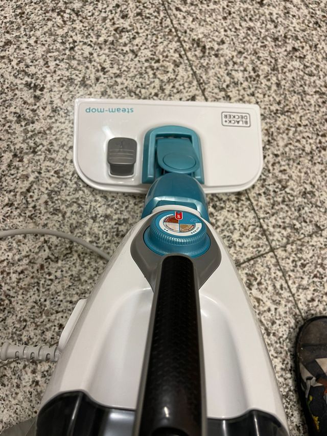 BLACK+DECKER - Fregona a vapor STEAMITT