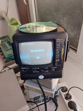 camara de foto de carrete,y tv portatil