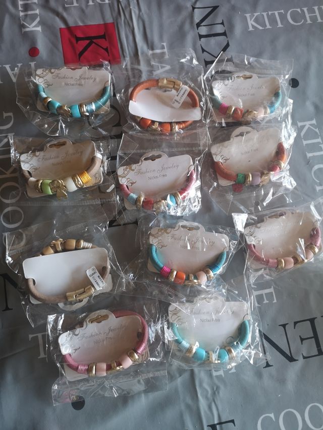 12 Pulseras