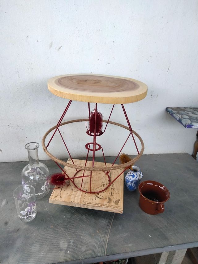 mesa auxiliar con ruedas única