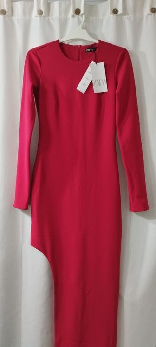 Vestido rojo  Nuevo  de Zara 