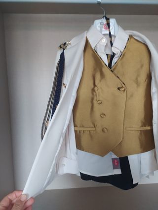 TRAJE  Y ZAPATOS COMUNIÓN NIÑO