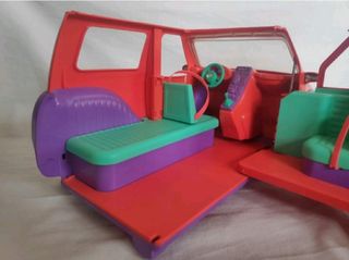 Coche de juguete. Caravana Cindy