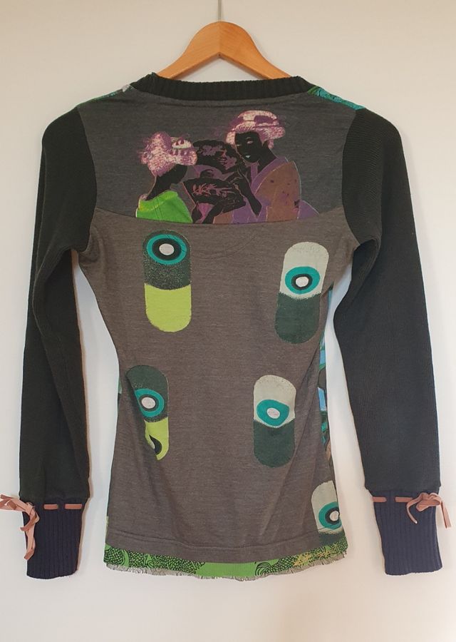 🧶 Jersey de DESIGUAL. estampado verde rosa XS