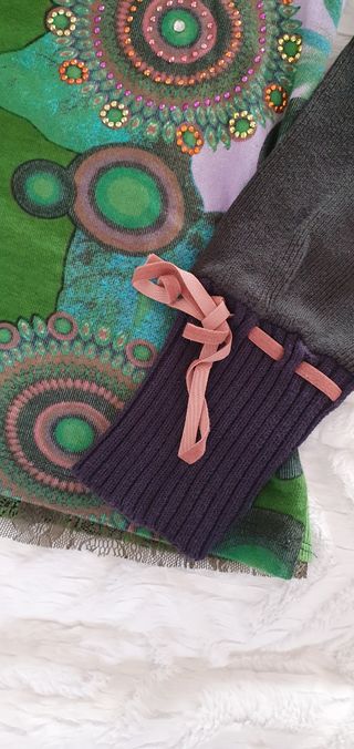 🧶 Jersey de DESIGUAL. estampado verde rosa XS