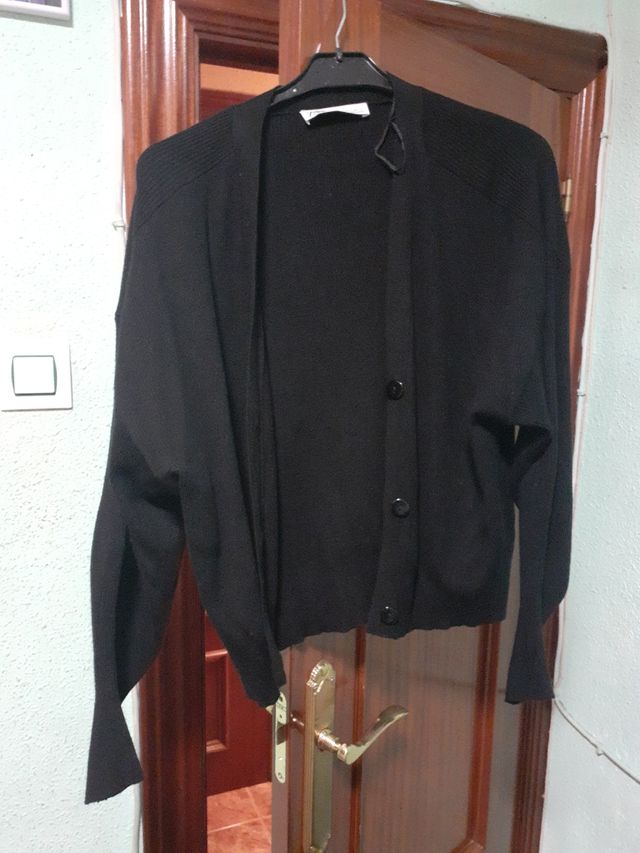 chaqueta negra zara