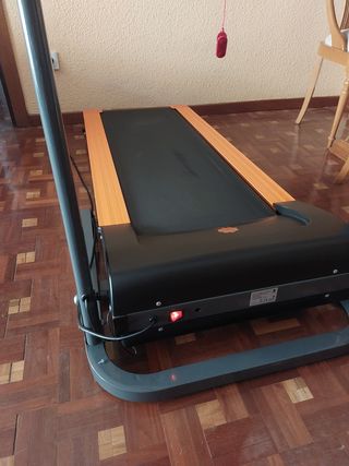 Cinta De Correr Y Andar Trébol Advance Pro 1.5 Hp