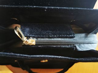 Mochila terciopelo negra nueva 