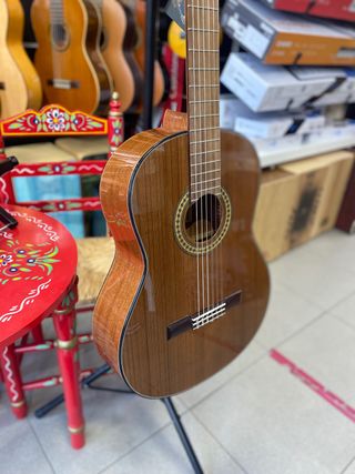 Guitarra Española admira A1