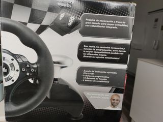 Volante PS3 con pedales
