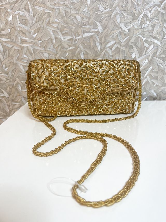 Bolso de fiesta dorado