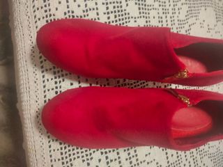 botines rojos 