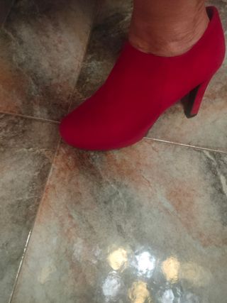 botines rojos 