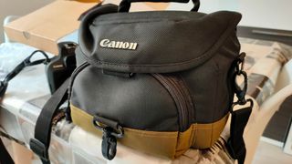Canon 1200d + 18-55 IS II +Funda original