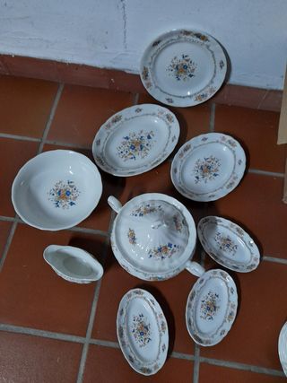 Vajilla Pontesa Completa. Sin uso