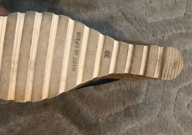 Sandalias marca Gas talla 39 me costaron 11