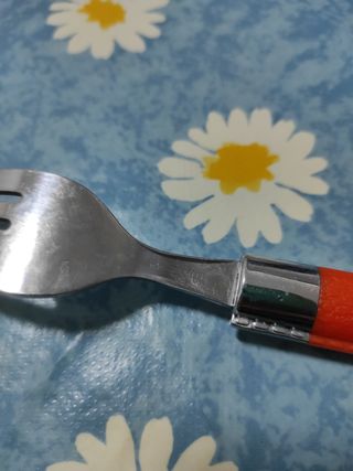 Cubertería con porta cubiertos