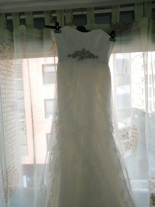 Vendo vestido novia seminuevo"Casa Francesca"250€