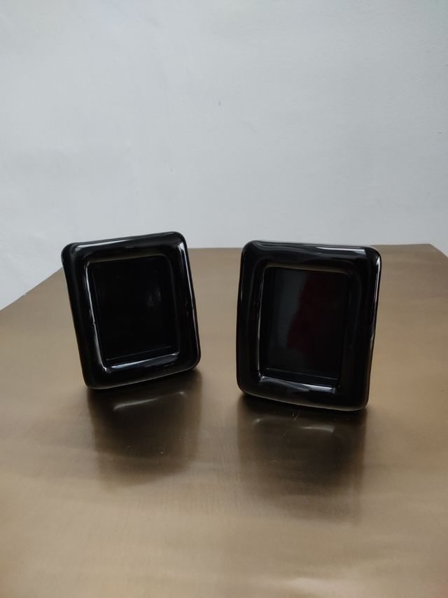 2 Portaretratos  de piedra Zara Home