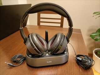 Auriculares inalámbricos Philips SHC8535/10