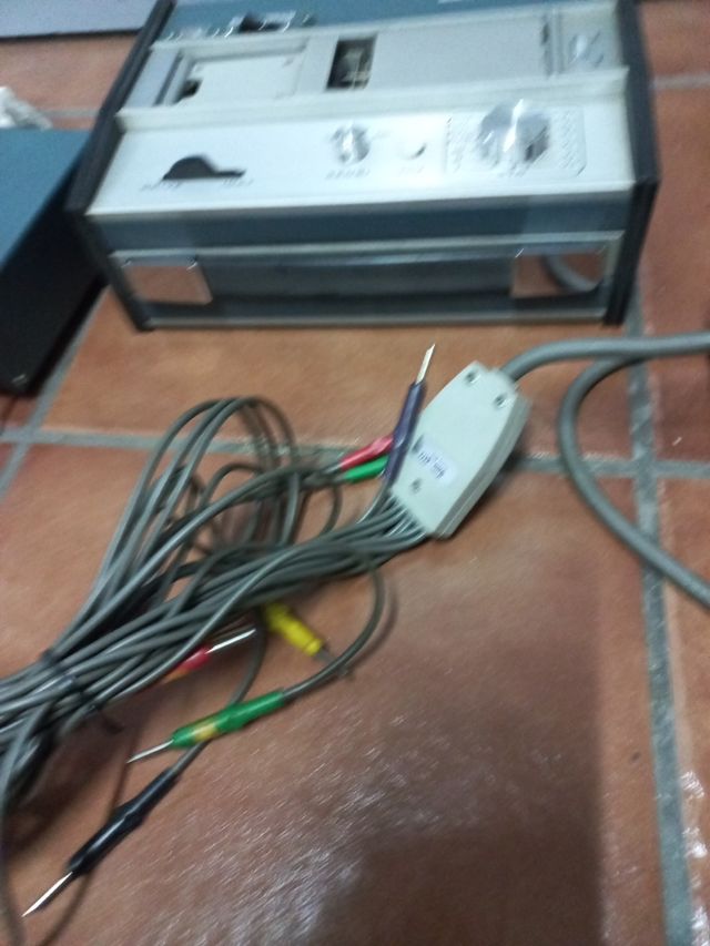 ELECTROCARDIOGRAPH 8823