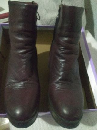 👢👢Botines plataforma cuero