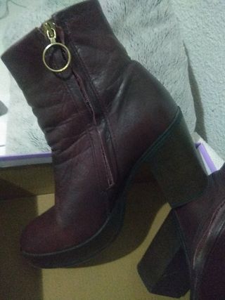 👢👢Botines plataforma cuero