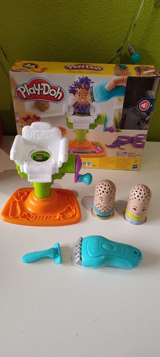 Peluqueria-barberia play doh