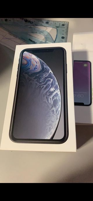IPHONE XR NERO 256GB IN PERFETTE CONDIZIONI