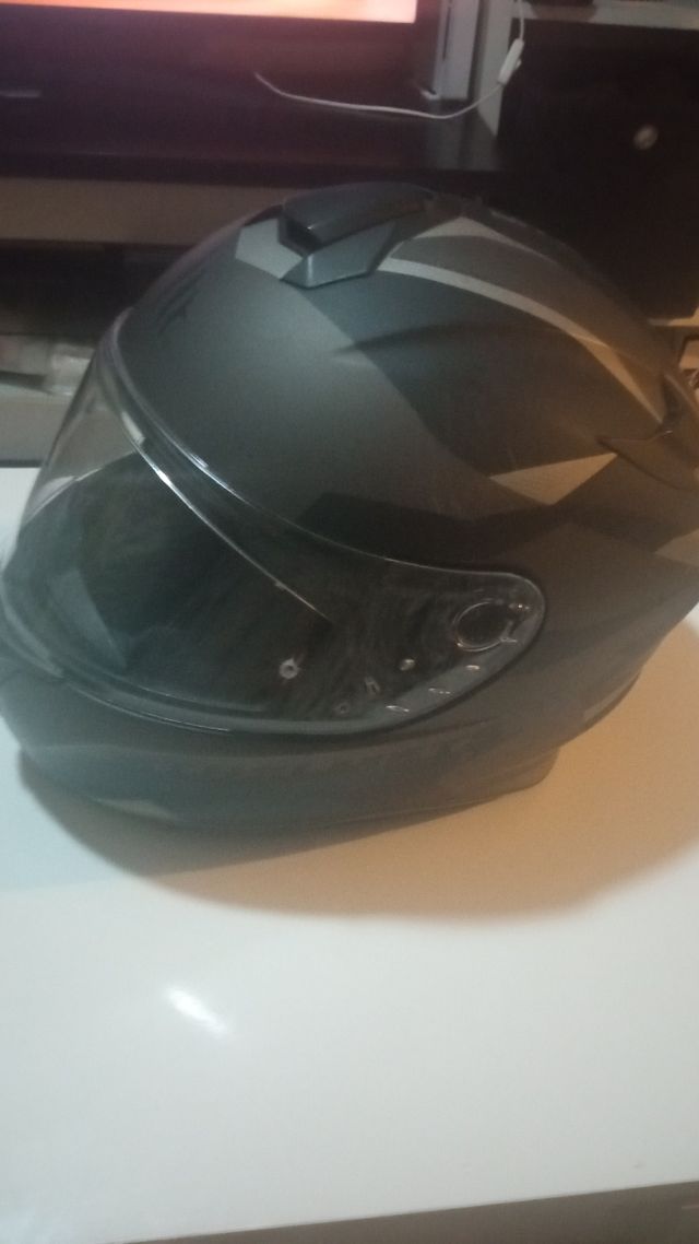 casco talla mediana 70€