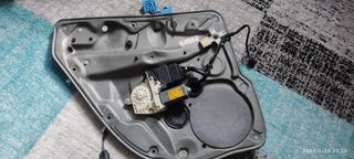 elevalunas trasero izq VW Bora