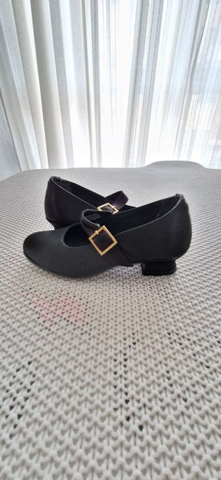 Zapatos de fallera talla 28