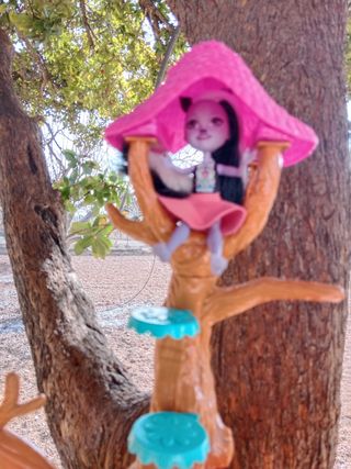 casa grande de enchantimal con complementos 15 €.