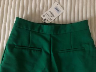 Pantalón Trousers pinzas - Talla XS - Zara - etiq